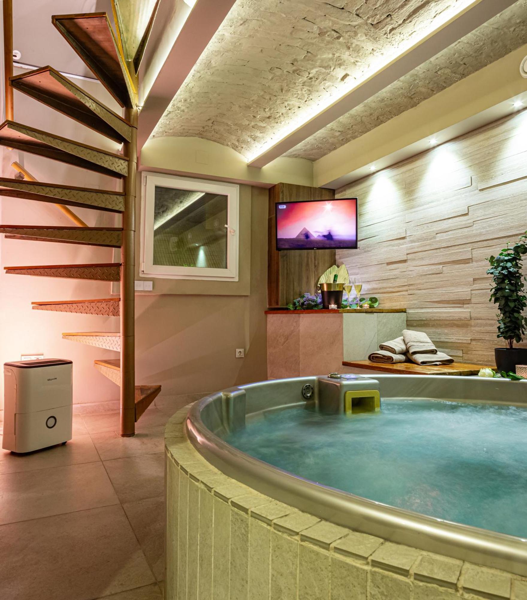 Venus Apartment With Jacuzzi And Sauna - City Center Belgrado Exterior foto