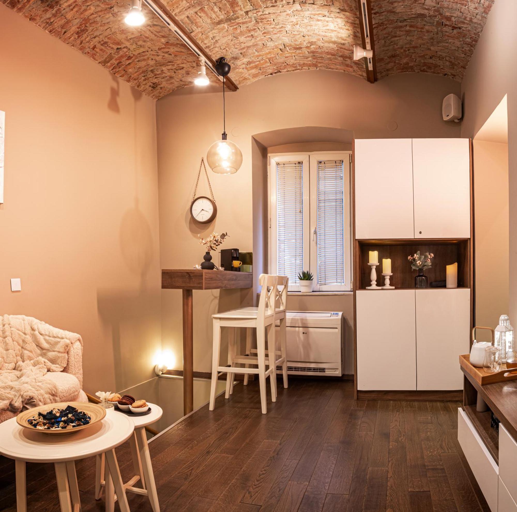 Venus Apartment With Jacuzzi And Sauna - City Center Belgrado Exterior foto